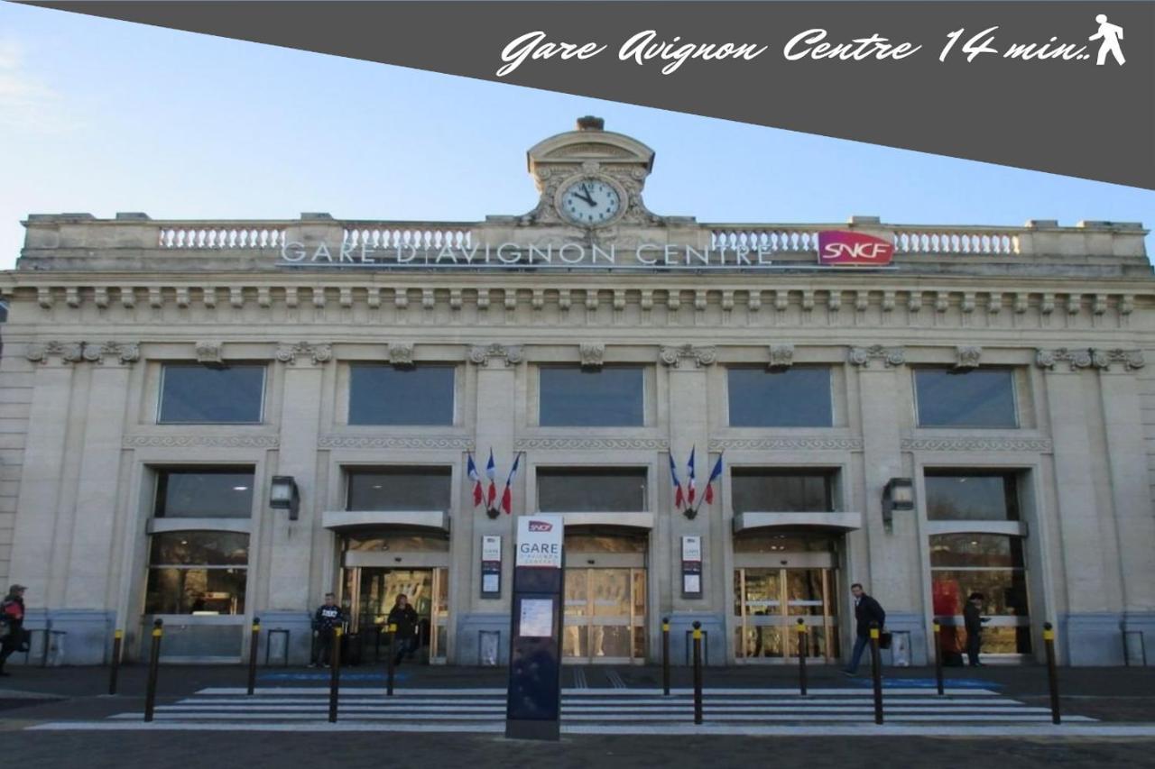 Le Chapeau Rouge Au Coeur Du Centre Historique 亞維農 外观 照片